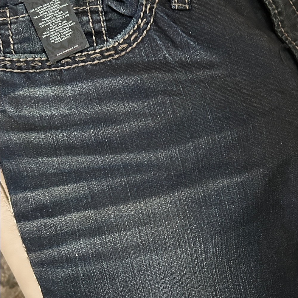 Silver Jeans Dark Indigo  Jeans with Contrast Stitching - Picture 7 of 8